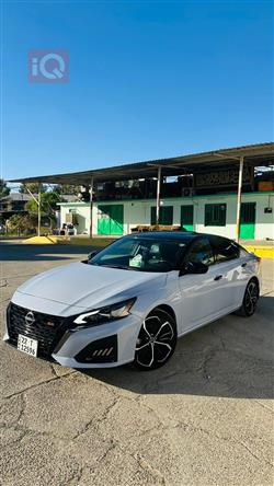 نيسان ألتيما